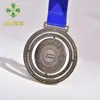 Medallas giratorias personalizadas con emblemas escolares para conmemorar eventos deportivos de secundaria, medallas giratorias huecas, placas de honor corporativas hechas a medida