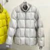Chaqueta de plumas acolchada de punto estilo europeo, patchwork, falso dos piezas para mujer, nuevo modelo de invierno, abrigo acolchado de plumón de pato blanco, casual holgado, moderno