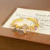 Anel Dourado Sonho ColoridoAnel Aberto com Diamante Colorido e Zircônia Brilhante, Anel Vintage de Luxo Leve de Nicho de Alta Qualidade