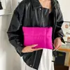 Bolsa de Chaqueta de Algodón Ligera Simple 2026 Otoño/Invierno Nuevo Estilo Bolso de Mano Simple de Moda Bolsita Casual Bordada con Hilo a Cuadros Bolsa de Maquillaje