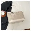 Bolsa Tote de Gran Capacidad para Mujer, Estilo Floral Sencillo, Bolso de Hombro de Diseño Nicho para el Trabajo y los Viajes Diarios, Bolso de Mano Versátil para Mujer