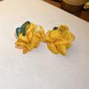 Pendientes de perla con flor de malla de dopamina, pendientes dulces Mori, pendientes de diseño de nicho, pequeños pendientes frescos y elegantes