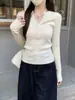 Camisa de Base Tricotada Feminina Manga Longa com Decote V Meio Aberto e Detalhe Torcido de Damasco Coreano para Outono e Inverno com Top Suéter Macio e Aconchegante de Caimento Ajustado