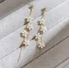 Aretes de Borlas Florales Frescas Estilo Bosque con un Ambiente Suave, Hacen que el Rostro Parezca Más Pequeño, Adecuados para el Uso Diario, el Trayecto al Trabajo y Citas, Aretes Versátiles