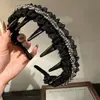 2026 Nova Faixa de Cabelo Plissada de Renda com Design Trançado, Estilo Coroa Alta de Cristal, Elegante com Dentes Antiderrapantes, Acessório de Cabelo para Primavera e Verão