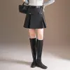Moda Falda plisada de lana para mujer, novedad otoño e invierno 2026, falda de línea A de cintura alta que cubre la cadera, elegante minifalda estilo Chanel