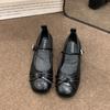 Zapatos Mary Jane planos de una sola capa con lazo estilo francés para mujer, invierno 2024, nuevos zapatos de una sola capa de estilo británico con hebilla y todo a juego.