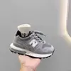 Zapatos para Niñas 2025 Primavera y Otoño Nuevos Zapatos Infantiles Niños Zapatos Torre Palabra N Zapatos de Malla para Bebés Zapatilla Deportiva para Niños