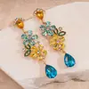 Brincos Pendentes de Flor com Cravação de Diamantes Retro Europeus e Americanos, Luxo Leve, High-End, Brincos de Nicho, Estilo Palaciano, Brincos Únicos e Elegantes