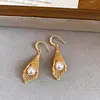 Nuevos Pendientes de Botón de Perla con Encaje Hueco de Circonita 2026, Pendientes de Moda y Elegantes con Diseño Único, Accesorios de Oreja Versátiles y Modernos para Mujer