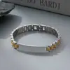 Pulseiras de Relógio Europeias e Americanas Mais Vendidas, Pulseiras de Relógio Minimalistas Populares, Pulseiras de Aço Titânio Gravadas a Laser, Acessórios de Mão Modernos e Estilosos