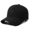 Otoño/Invierno Nuevo Bordado Letra Hombres Terciopelo Plus Cálido Gorra Pico de Pato Moda Versátil Unisex Protección Orejas Protección Frío Gorra de Béisbol