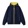 Moletom com zíper bicolor para homens, marca moderna nova primavera/outono 2026, jaqueta com capuz versátil esportiva casual solta