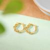 Pendientes de botón con aro trenzado sencillos de One Deer Silver S925 chapados en oro, elegantes y a juego con clip para las orejas de plata.