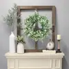 1 Pieza Corona Artificial Rústica con Hojas de Helecho Persa, Boj y Flores Pequeñas, Vegetación Estilo Granja, Corona para Puerta Principal para Primavera Verano, Decoración para Exteriores Interiores Todo el Año, Corona Floral Artificial para Pared del Hogar, Porche, Entrada