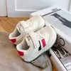 Sapatos de menina, sapatos Forrest Gump infantis, tênis esportivos primavera e outono 2026, sapatos casuais para bebê, sapatos infantis respiráveis, sapatos macios para bebês