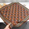 Pañuelo Cuadrado Pequeño de Imitación Seda Lana Algodón Lino, Nuevo Pañuelo de Seda Otoño e Invierno, Versátil para Viajes Diarios, Moda Retro, Chal Elegante de Alta Gama
