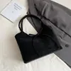 Bolsa de Mão com Laço Moda Retrô Feminina 2025 Nova Bolsa de Mão Fosca de Grande Capacidade Bolsa de Axila de Alto Valor