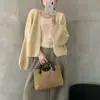 Cárdigan de punto versátil estilo coreano hecho a medida con mangas murciélago holgadas, diseño único, mangas farol, chaqueta suéter texturizada para mujer