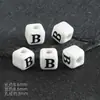 Cuentas Cerámicas Cuadradas de 8 mm con Letras y Agujeros Verticales, Materiales para Manualidades Infantiles, Cuentas Sueltas, Forma de Corazón, 26 Letras, Accesorios para DIY, Pulsera