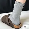 Calcetines de algodón blancos para mujer, absorbentes de sudor, transpirables, elásticos, sin costuras, de media pantorrilla, antibacterianos y resistentes al olor, venta al por mayor desde Zhuzji