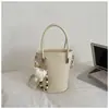 Bolso de Moda Tipo Cubo Nuevo Estilo Primavera 2026 Bolso Cruzado Elegante para Mujer Bolso Tote Pequeño Exquisito de Alto Valor para Salidas