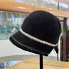 Nuevo Sombrero de Pescador Retro Cálido de Otoño e Invierno Largo por Delante y Corto por Detrás Mostrando la Cara Pequeño Sombrero de Punto Moda Estilo Coreano para Mujer Sombrero de Cubo