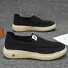 Sapatos Masculinos Transfronteiriços 2026 Novo Estilo Outono Tecido Respirável Sapatos Casuais Leves Confortáveis Slip-on Sapatos de Lona