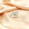 Anel Cruzado Coração Zircônia Verde para Mulheres, Anel Aberto da Moda Leve Luxo Microincrustado com Toque de Alto Padrão, Presente para Namorada