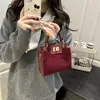 Bolsa de mão retrô de design de nicho para comércio exterior transfronteiriço, nova, moderna e elegante, 2025, bolsa de ombro feminina, bolsa transversal estilosa
