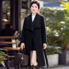 Moda de primavera transfronteriza para madres: chaqueta corta, elegante, moderna, estilo chino nuevo, cuello de solapa, chic, versátil para mujeres de mediana edad y mayores