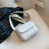 Bolsa quadrada pequena multicamadas simples para mulheres transfronteiriça, bolsa de ombro mensageiro para celular de estudante coreano, geração de cabelo