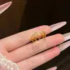 Anel criativo em formato de coração com eletrocardiograma estilo coreano para mulheres, banhado a cobre com ouro 18k, cravejado com zircônia, joia versátil de alta qualidade