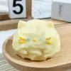 Estilo Xiaohongshu fresa arándano soufflé alto valor súper grueso celebridad de internet imitación masilla de silicona juguete de descompresión rebote