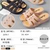Venta al por mayor Pantuflas de PVC para dama Tacón de cuña de plástico Suela gruesa Sandalias para dama mamá Cómodas Transpirables Punta redonda Zapatos de mujer