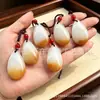 Colgante de Paz "Dulce de un Bocado" de Jade Dorado de Xinjiang, Colgante de Gota de Agua Color Dulce de Jade Blanco de Seda Dorada para Hombres y Mujeres