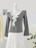 Foto Real Estilo Coreano Encaje Puntada Lazo Anudado Cuello en V Manga Larga Camisa de Punto Diseño de Primavera Sentido Nicho Top para Mujer