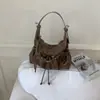 Bolsa tote de couro macio plissada de design retrô de nicho transfronteiriça para mulheres, moderna, simples, cor sólida, bolsa de mão e bolsa de ombro da moda