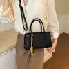 Bolsa de mão de couro encerado de alta qualidade para mulheres, nova coleção 2026, padrão trançado texturizado, bolsa quadrada pequena, bolsa transversal retrô outono/inverno