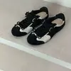 Versión de otoño para mujer de zapatos de entrenamiento alemanes de piel de oveja con un diseño elegante, bloques de color, punta redonda, gamuza, cierre de velcro, suela plana, zapatos casuales deportivos Cortez