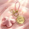 Regalos pequeños y prácticos para el Festival de Medio Otoño: campanilla de conejo rosa, moneda de la fortuna, llavero de pastel de luna, recuerdos promocionales corporativos