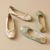 Estilo británico caminar silencioso elegante ropa exterior zapatos de vestir 2026 de moda slip-on nicho con faldas franceses antideslizantes zapatos de vestir mujer