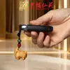 Corrente para Celular Pingente Cavalo do Zodíaco em Jacarandá Yiming Xianyuan Madeira Maciça Entalhada Cavalo de Desenho Animado Chaveiro de Carro Pingente de Bolsa