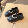 Sapatos de Princesa com Laço para Meninas 2026 Nova Moda Primavera/Verão Sapatos de Couro com Renda para Crianças Sola Macia Sapatos Mary Jane para Meninas