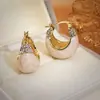 Aretes Rojos Retro con Esmalte de Goteo Diseño de Nicho Únicos Versátiles Reductores de Edad Moda de Lujo Ligero Aretes Estilo Hong Kong para Mujer