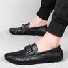 Primavera e verão comércio exterior quente Internet vermelho explosões respirável casual condução couro pedal conjunto pé preguiçoso ervilhas sapatos masculinos
