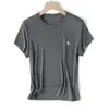 Novedad Verano 2026: Camiseta de Tencel y Lana Bordada de Alta Resistencia con Caballo, Cuello Redondo, Manga Corta, Corte Ajustado Versátil