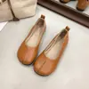 Sapatos rasos de bico redondo em novo estilo, coleção 2026, fáceis de calçar, adequados para primavera e outono, modernos e versáteis, sapatos estilo avó coreano, sapatos casuais