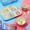 Juego de Vajilla de Fibra de Bambú de Cinco Piezas con Plato de Cuatro Compartimentos, Tazón de Dibujos Animados Lindo de Regalo, Taza, Cuchara, Tenedor Vajilla, Venta al por Mayor de Exportación