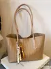 Bolsa de Tecido Grande de Grande Capacidade Estilo Retrô para Mulheres no Outono e Inverno, Versátil Bolsa de Ombro Casual Nova 2025 para Trabalho e Deslocamento Bolsa Tote